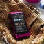 Фотография розовый смартфон Nokia N8
