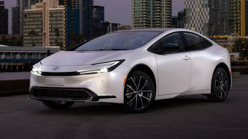 Toyota Prius 2024