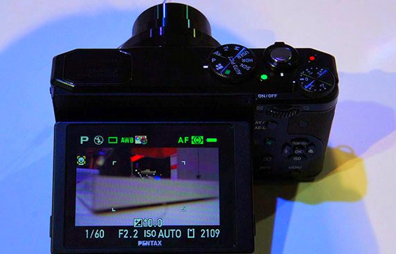 камера Pentax MX-1